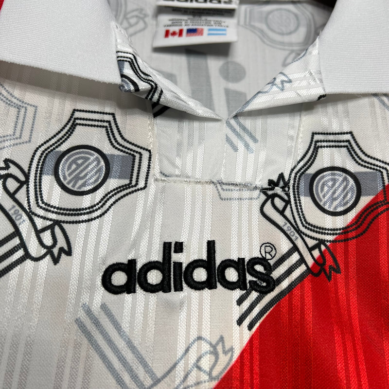 Camisa Retrô do River Plate 1996/1997 - Versão Retrô