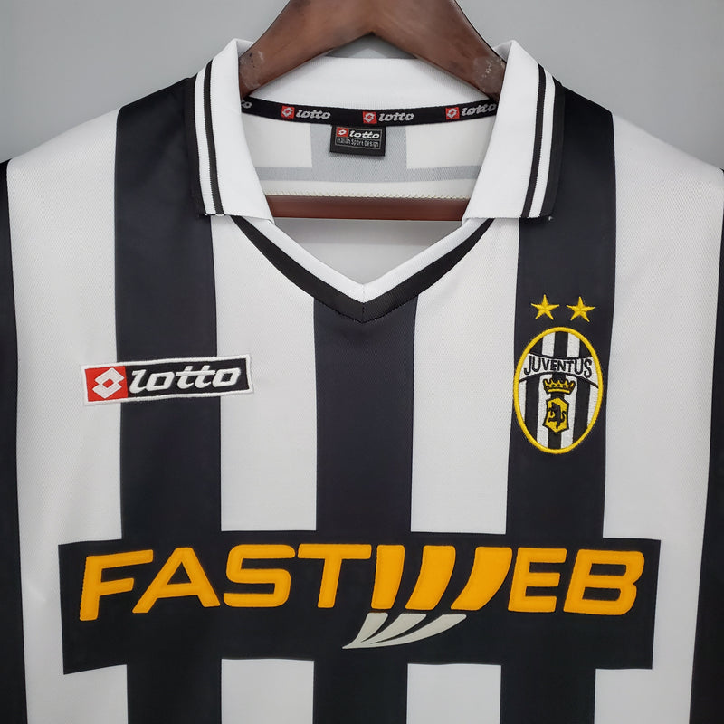 Camisa Retrô da Juventus 2001/2002