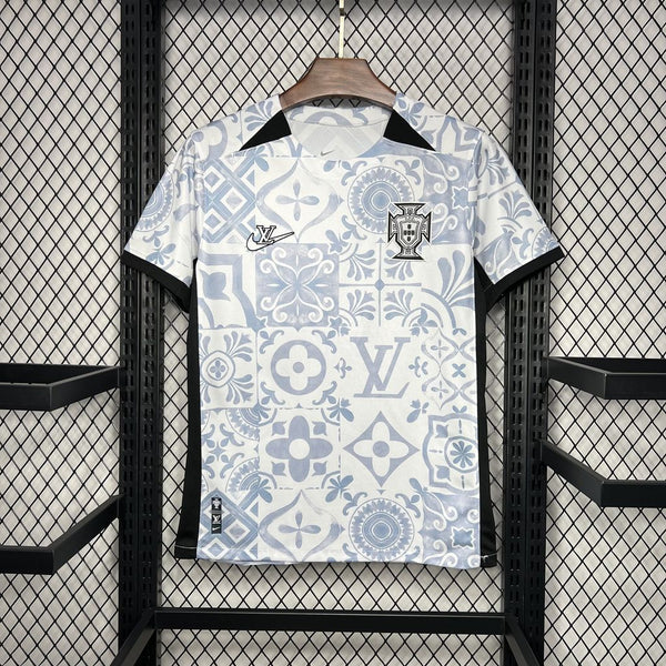 Camisa de Portugal 24/25 Versão Torcedor - Nike x Louise Vuitton