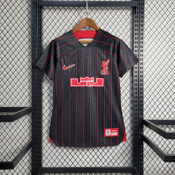 Camisa Feminina do Liverpool 23/24 Baby Look - Edição Lebron James