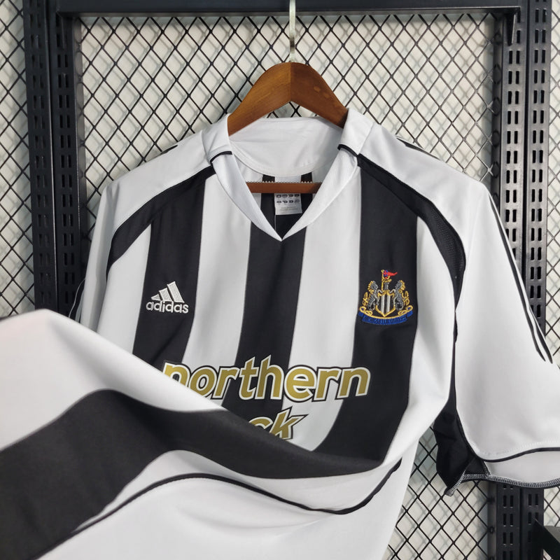 Camisa Retrô do Newcastle 2004