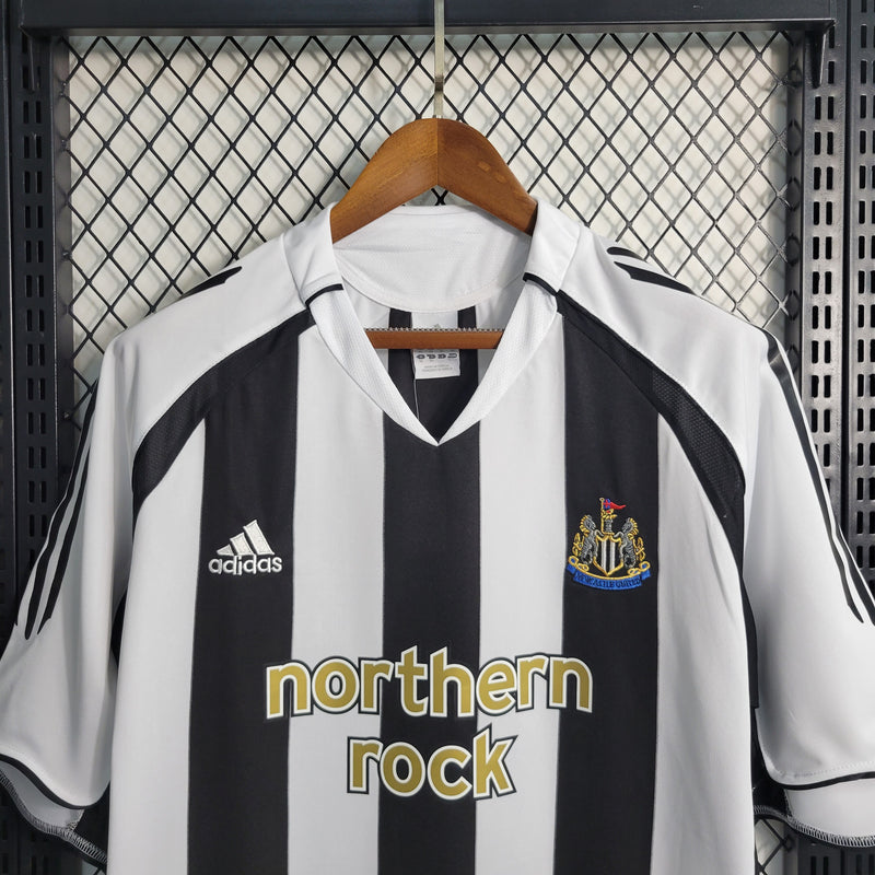 Camisa Retrô do Newcastle 2004