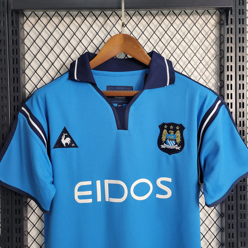 Camisa Retrô do Manchester City 2001/2002